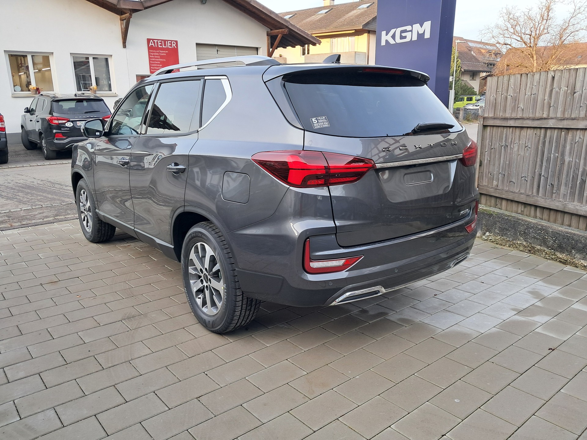 KGM-SsangYong Rexton 2.2 CRDi Platinum 4WD AT-showroom-element-1