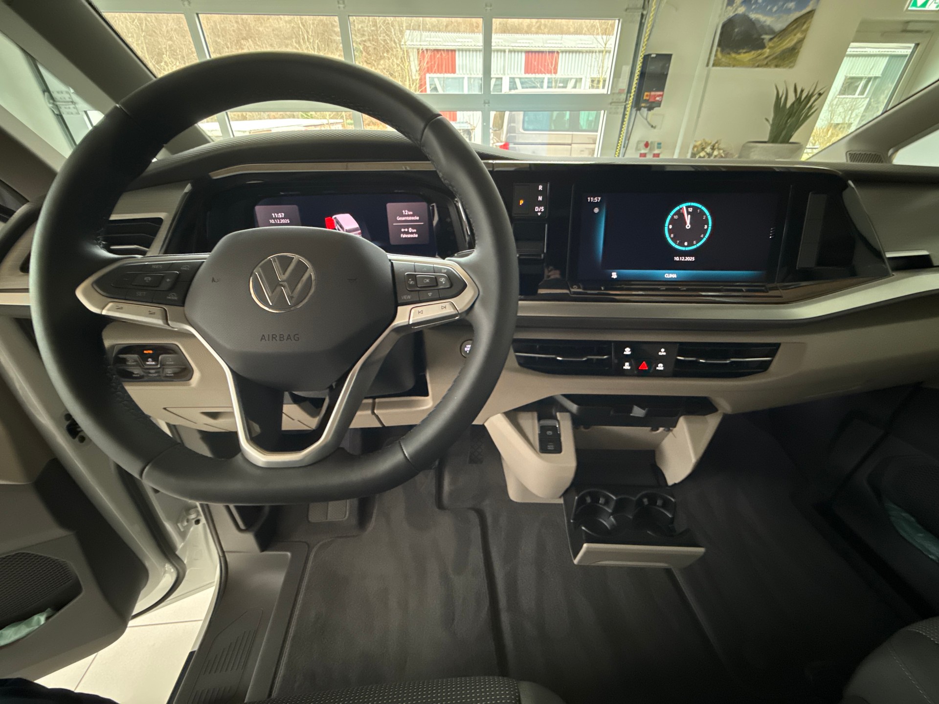 VW Multivan kurz Plug In 1.5TSI DSG 177PS Life Edition-image-7