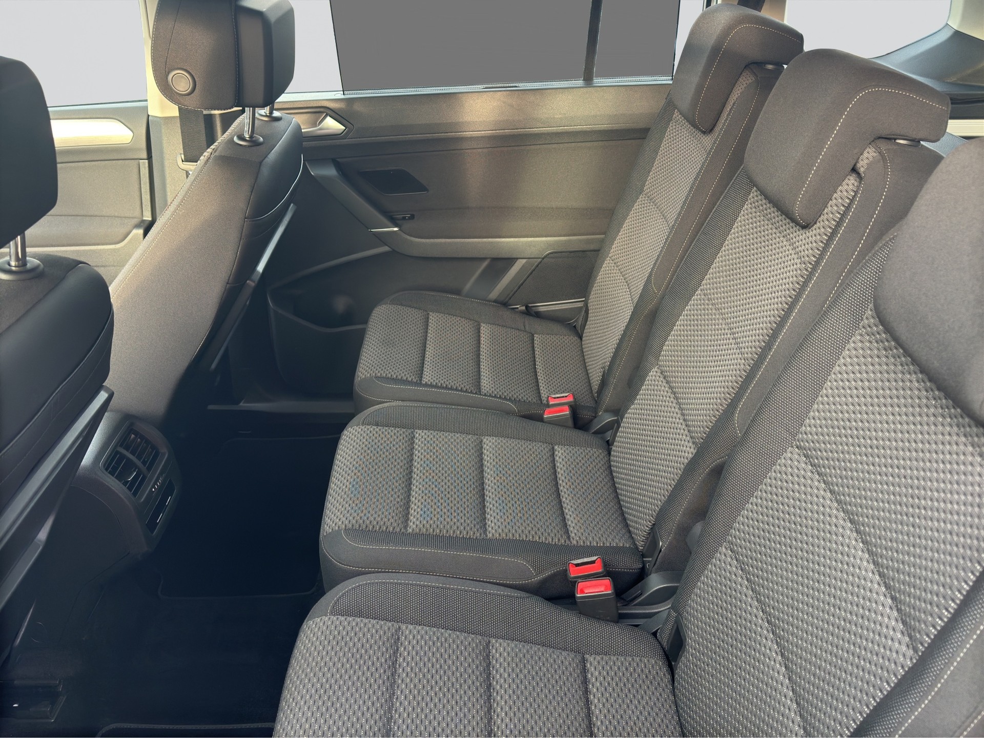VW Touran 1.5 TSI EVO Comfortline DSG 7PL-image-9