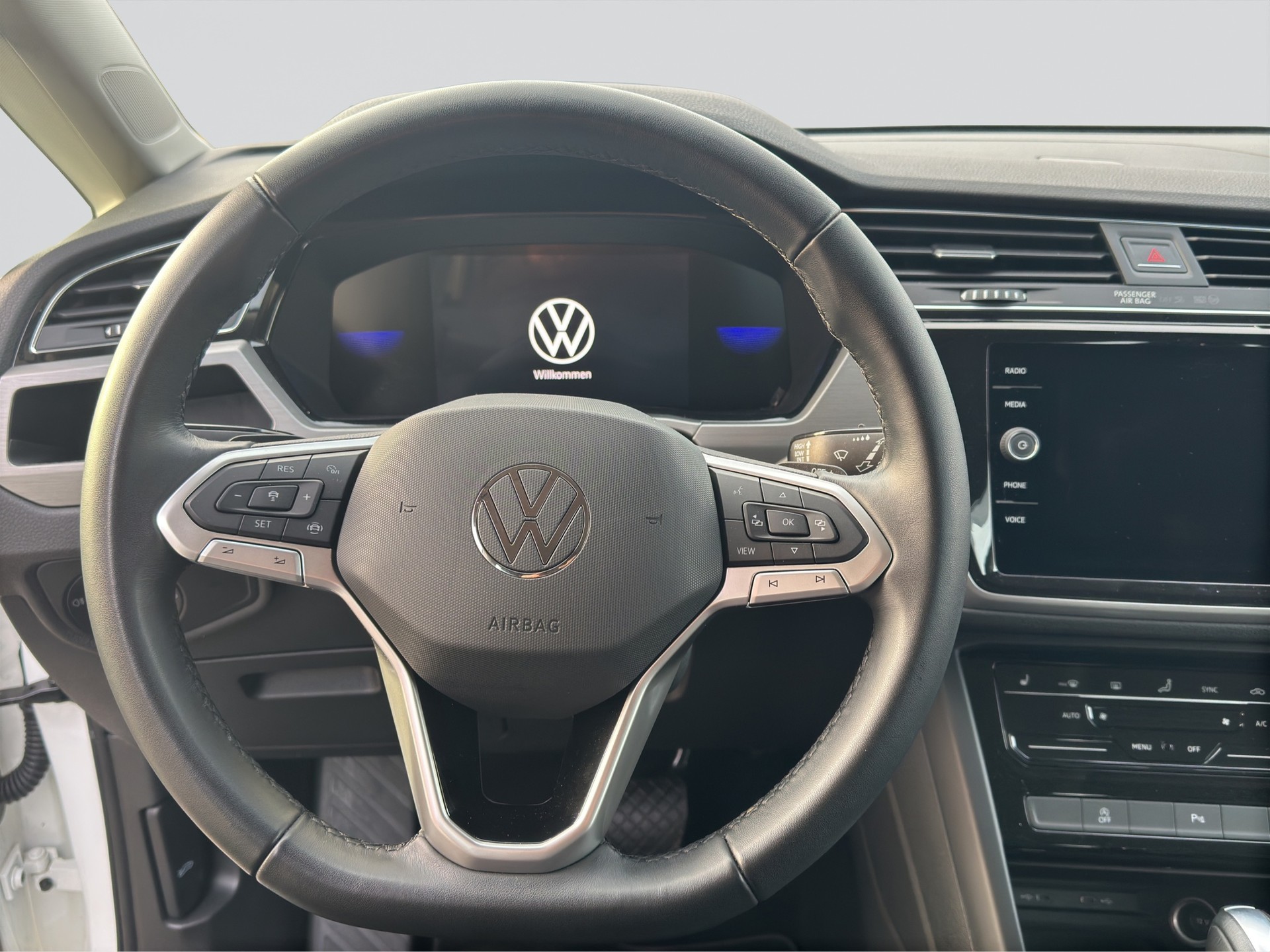 VW Touran 1.5 TSI EVO Comfortline DSG 7PL-image-8