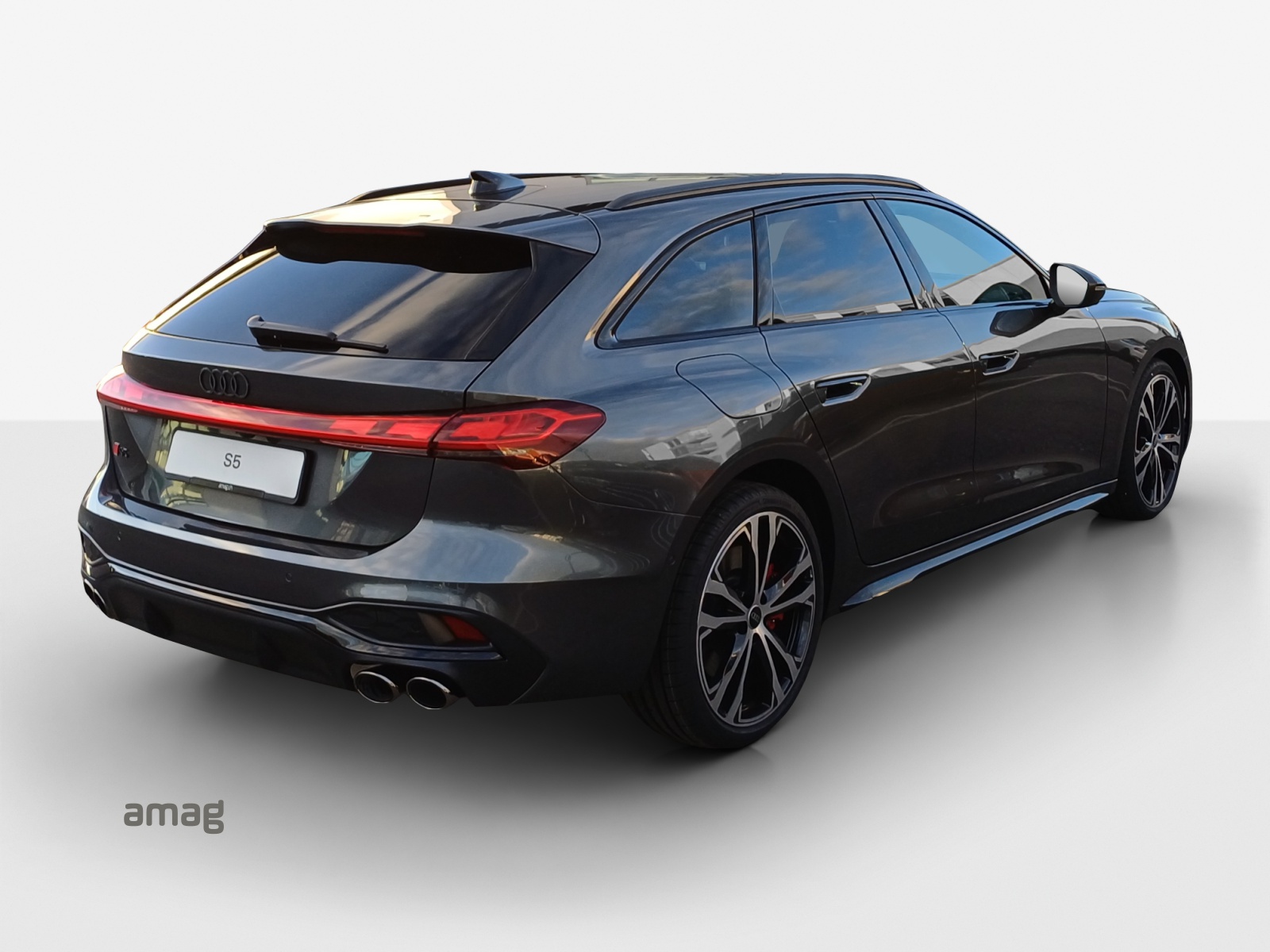 AUDI S5 Avant TFSI quattro S tronic-image-4