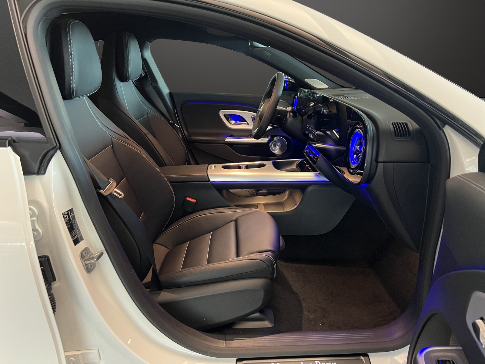 MERCEDES-BENZ CLA 350+ 85 kWh EQ AMG Line-image-10