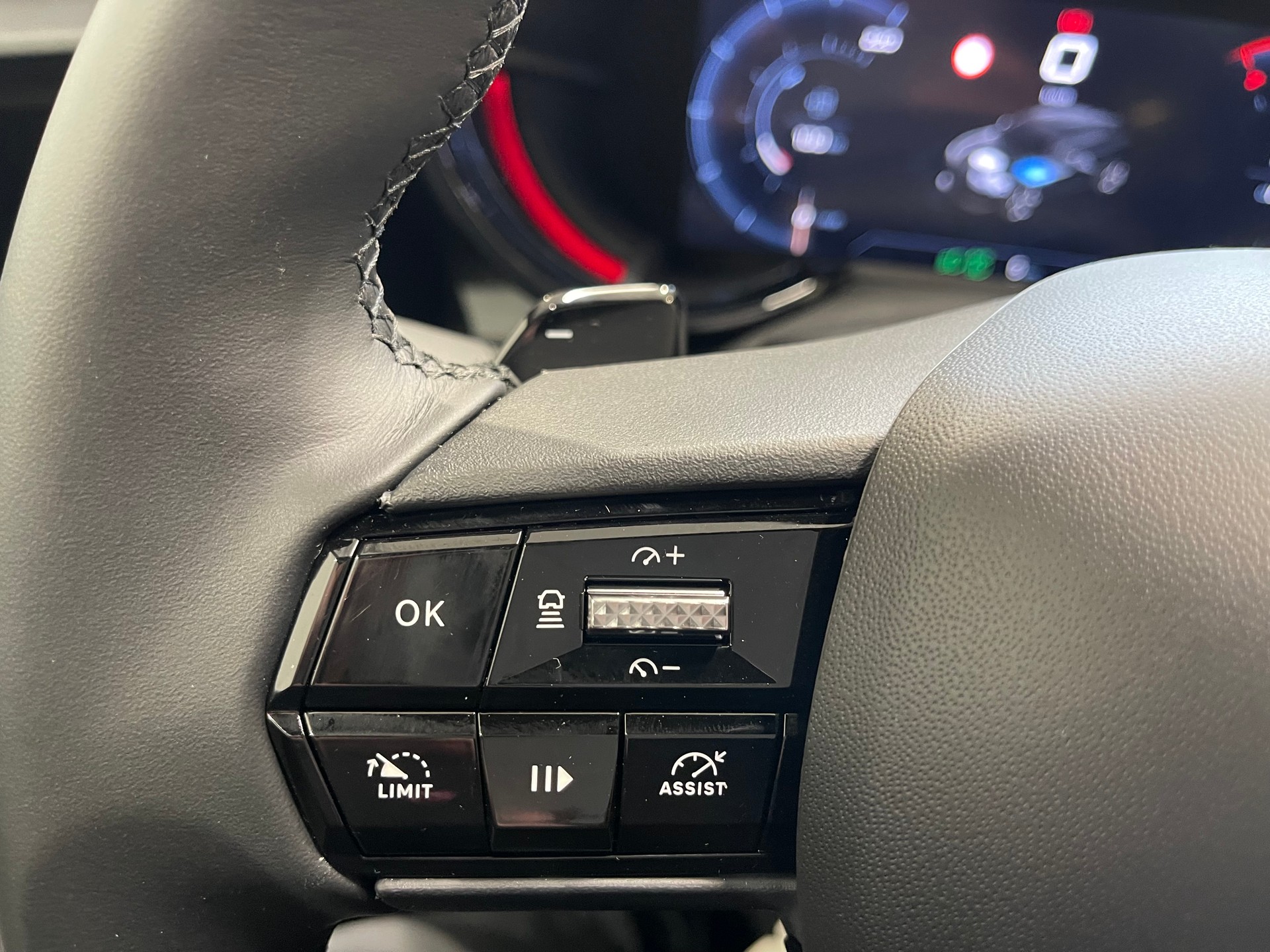ALFA ROMEO Junior 1.2 48V Hybrid Q4-image-24
