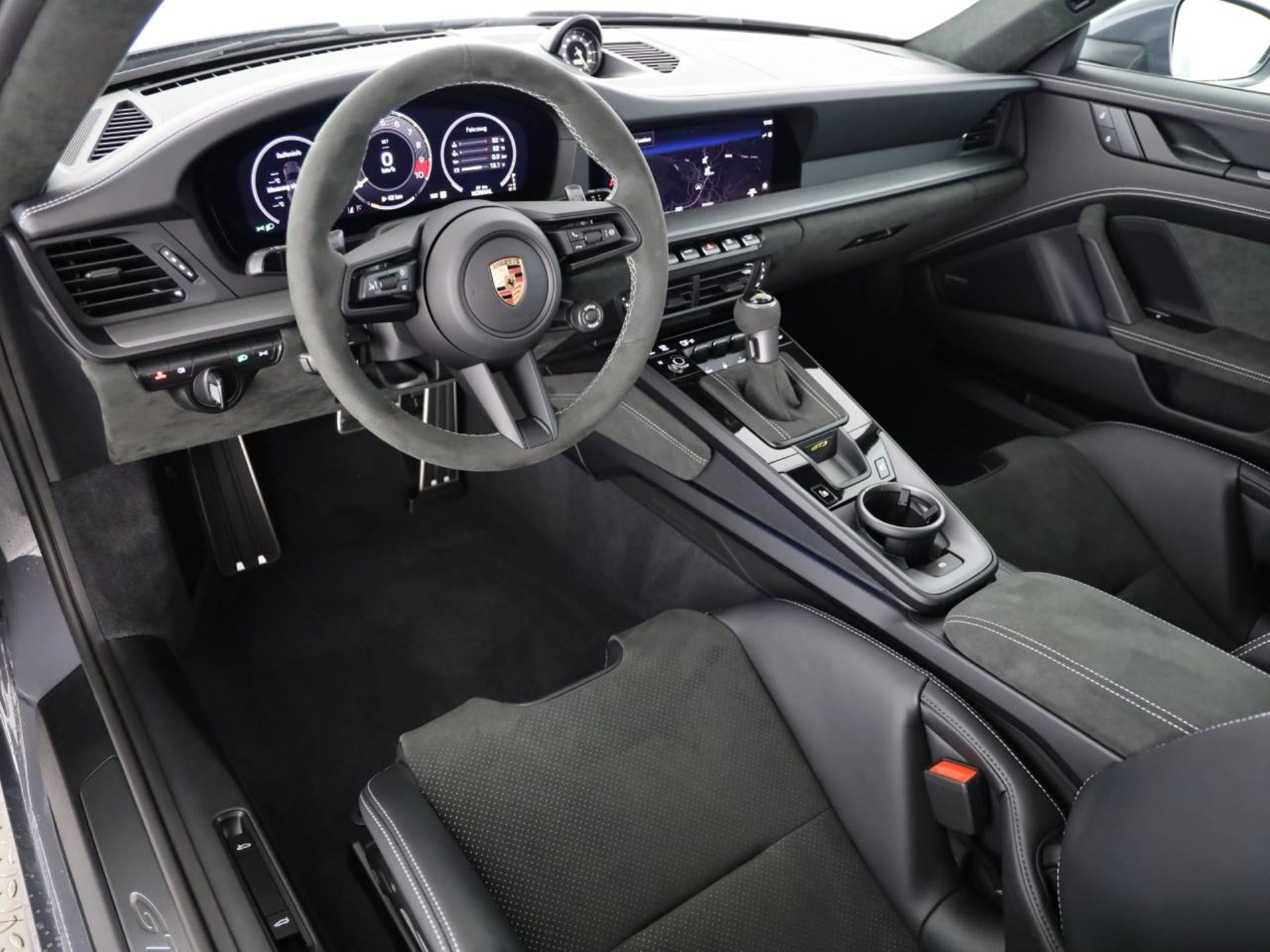 PORSCHE 911 GT3-image-3