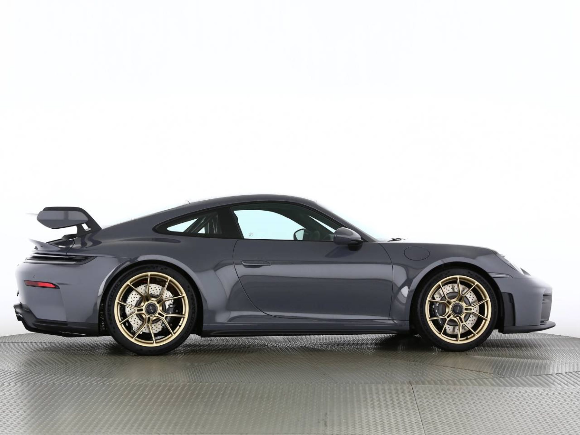 PORSCHE 911 GT3-image-23