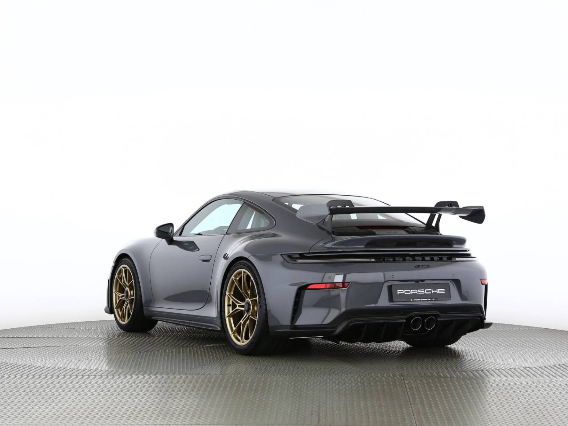 PORSCHE 911 GT3-image-16