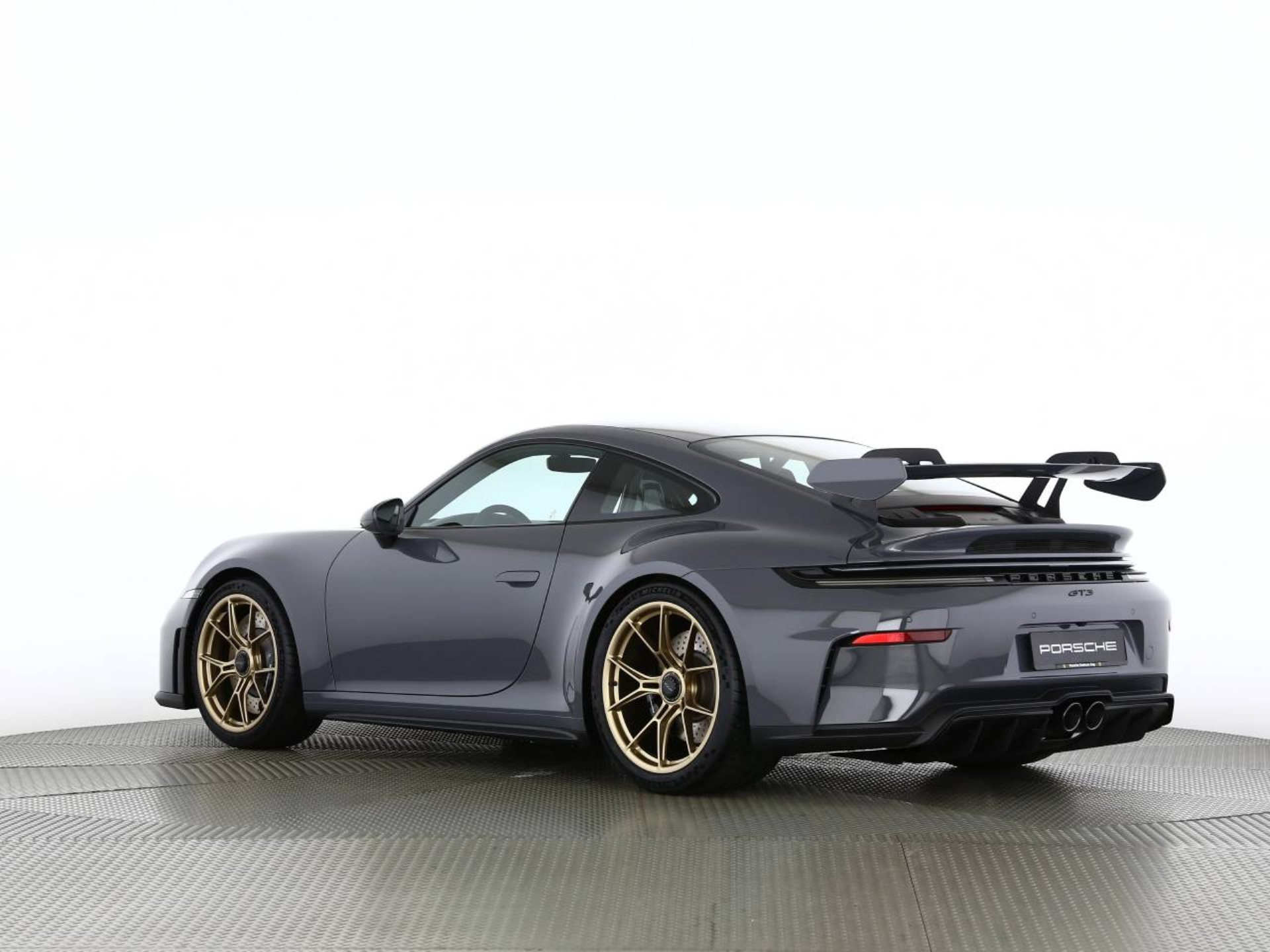 PORSCHE 911 GT3-image-15