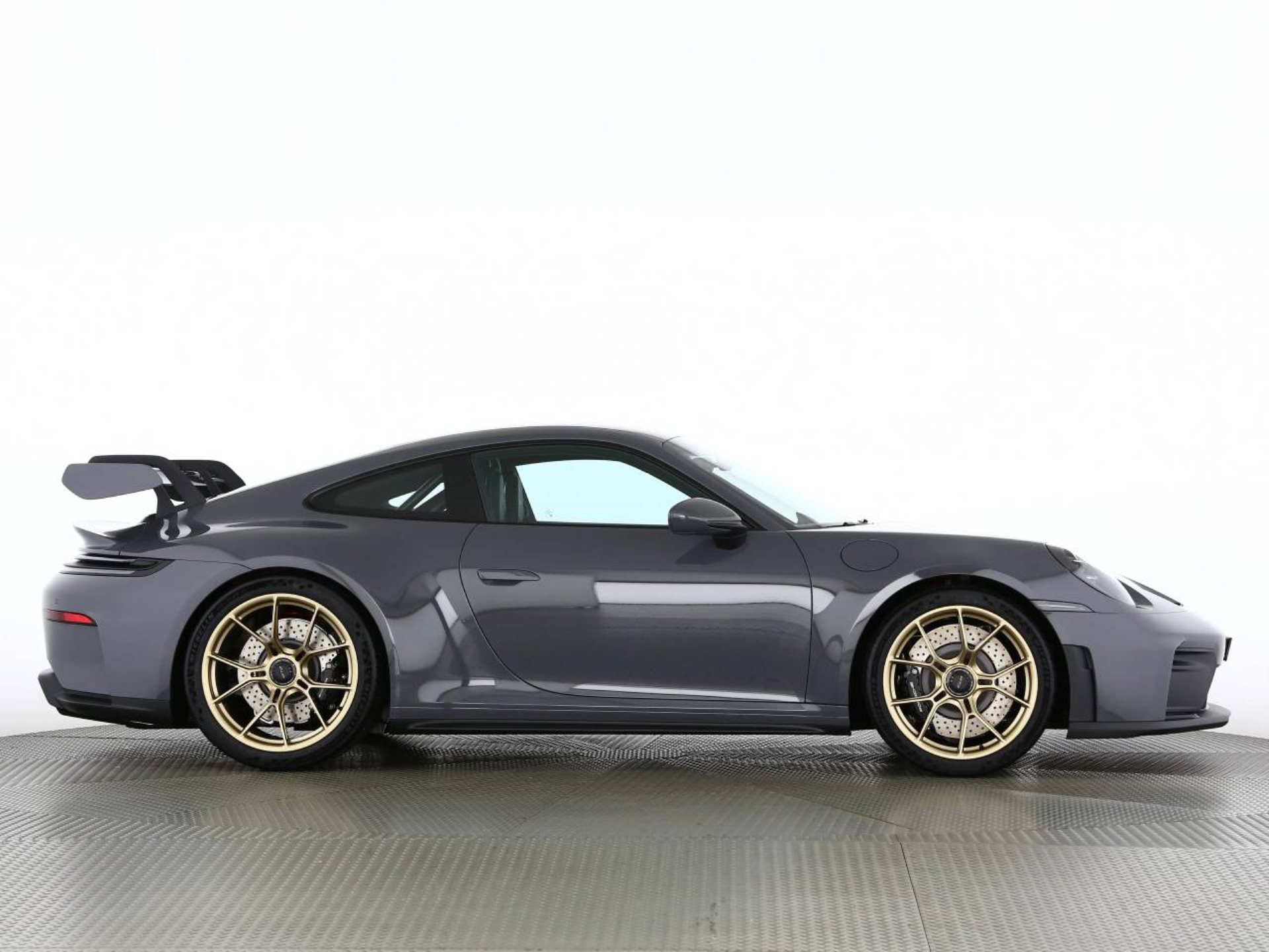 PORSCHE 911 GT3-image-24
