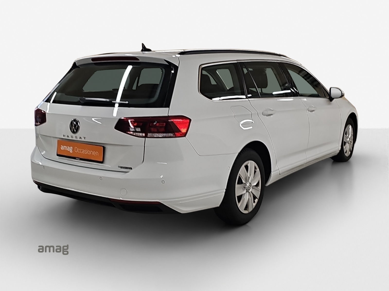 VW Passat 2.0 TDI BMT Business 4Motion DSG-image-4
