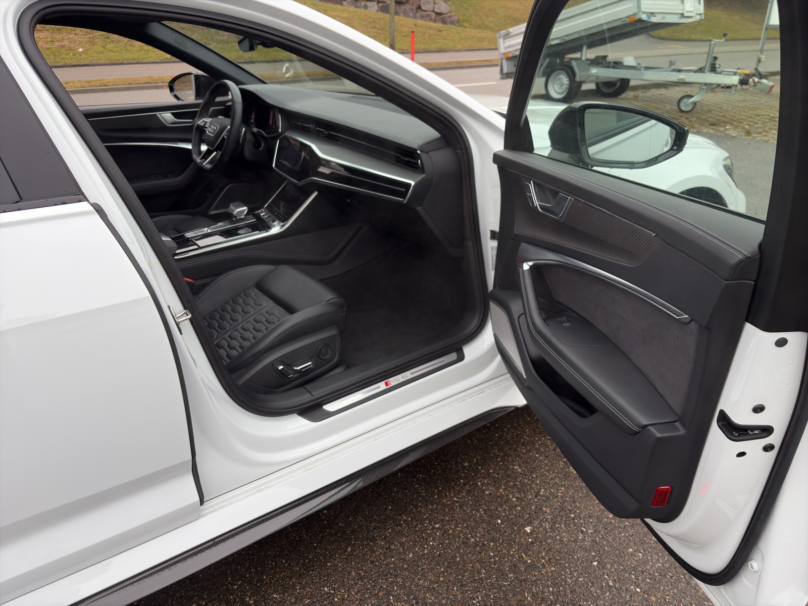 AUDI RS6 Avant 4.0 V8 TFSI performance quattr-image-5