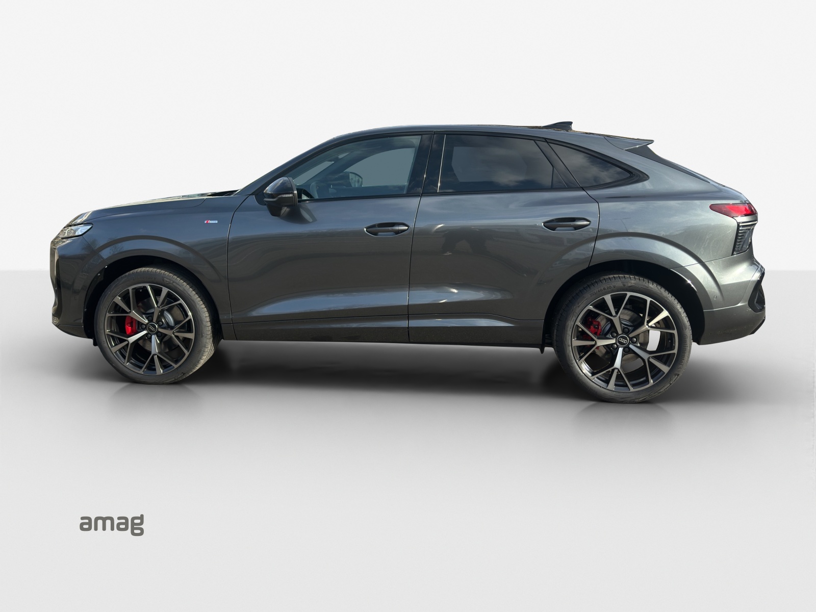 AUDI Q3 Sportback TFSI quattro 195 kW S tronic-image-1