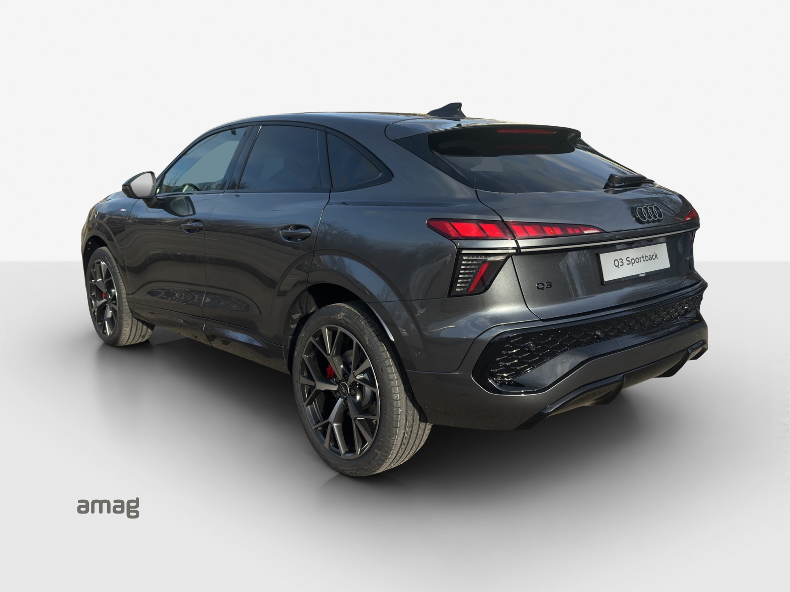 AUDI Q3 Sportback TFSI quattro 195 kW S tronic-image-2