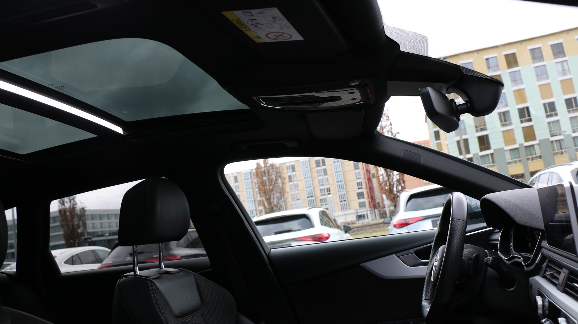 AUDI A4 Avant 3.0 TDI Sport quattro-image-25