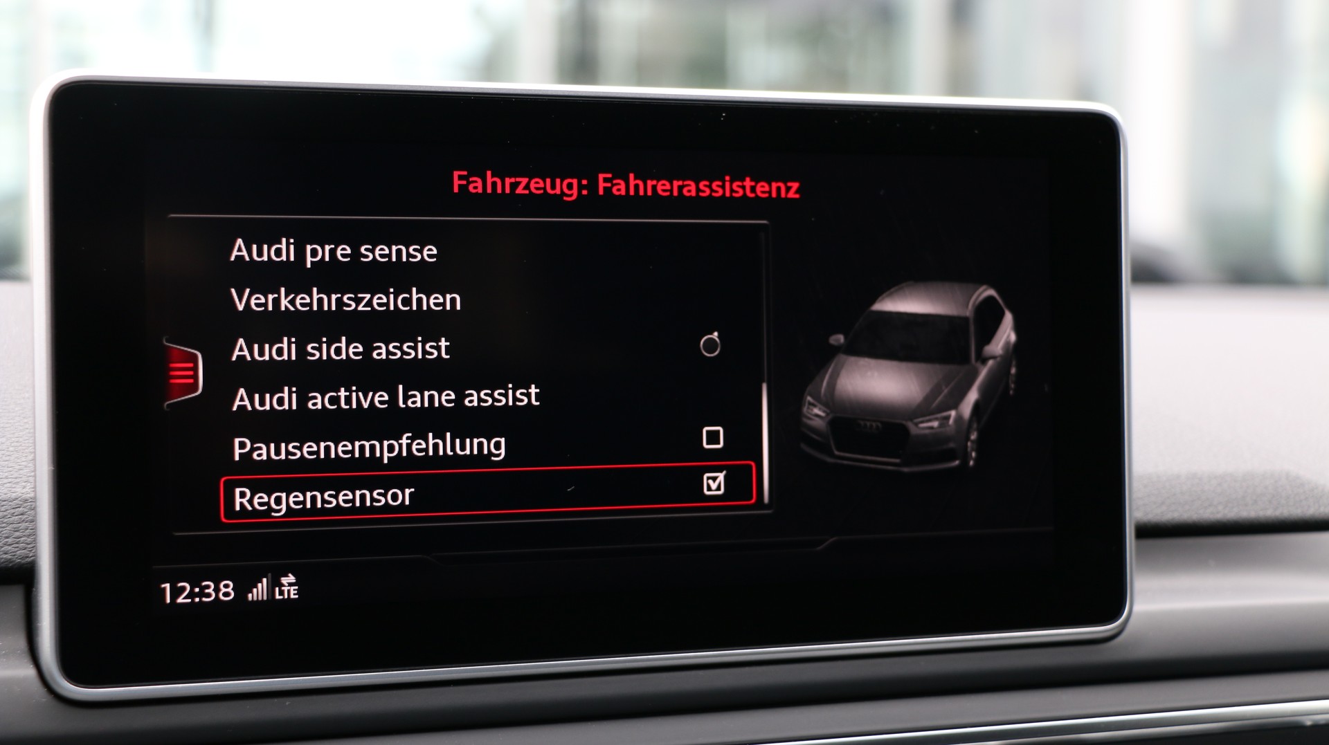 AUDI A4 Avant 3.0 TDI Sport quattro-image-8