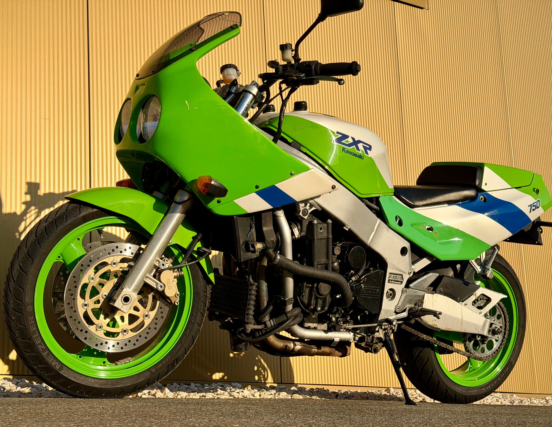KAWASAKI ZXR-750-image-9