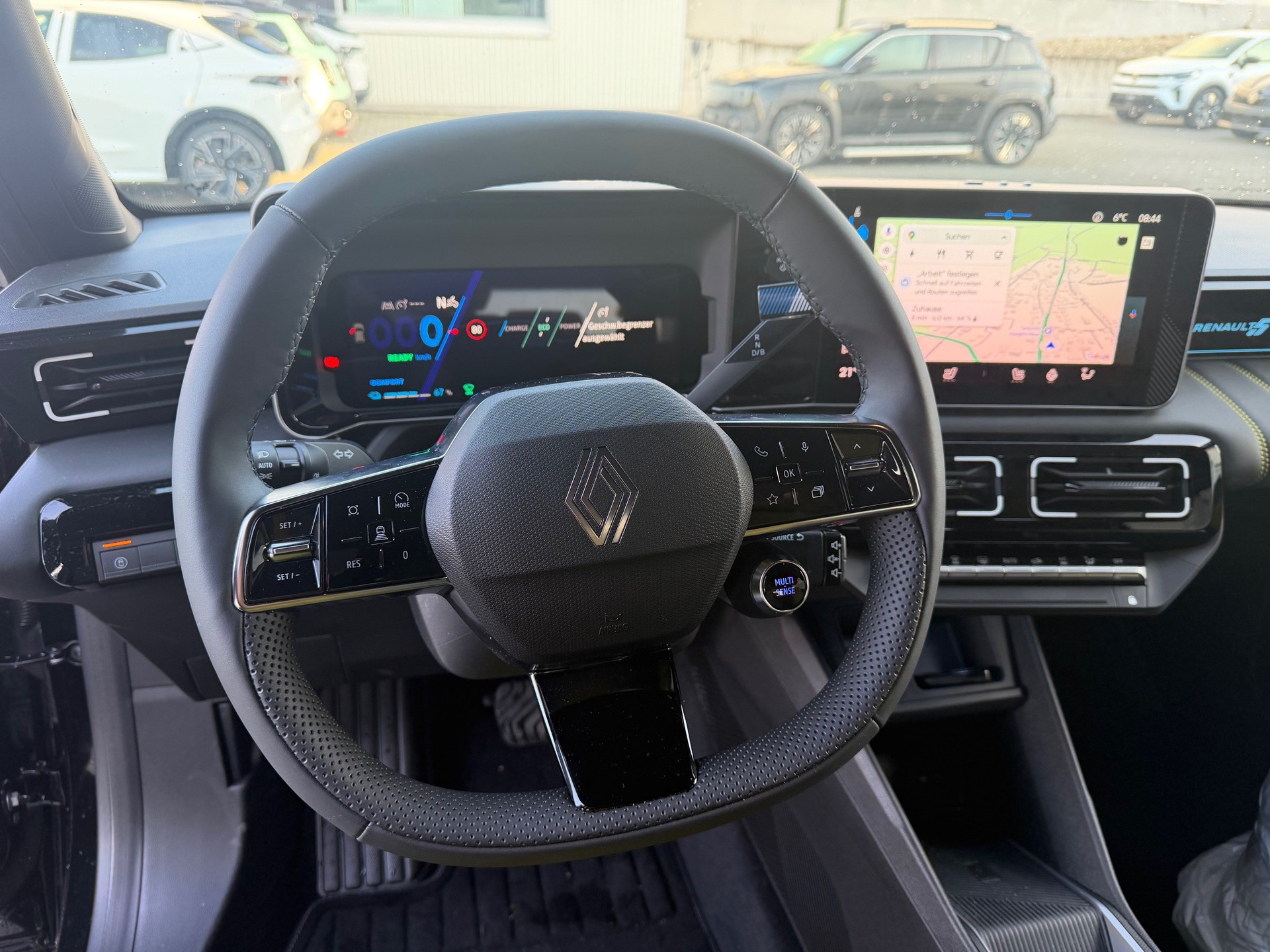 RENAULT R5 E-Tech Comfort Range 52 kWh Iconic Five-image-9