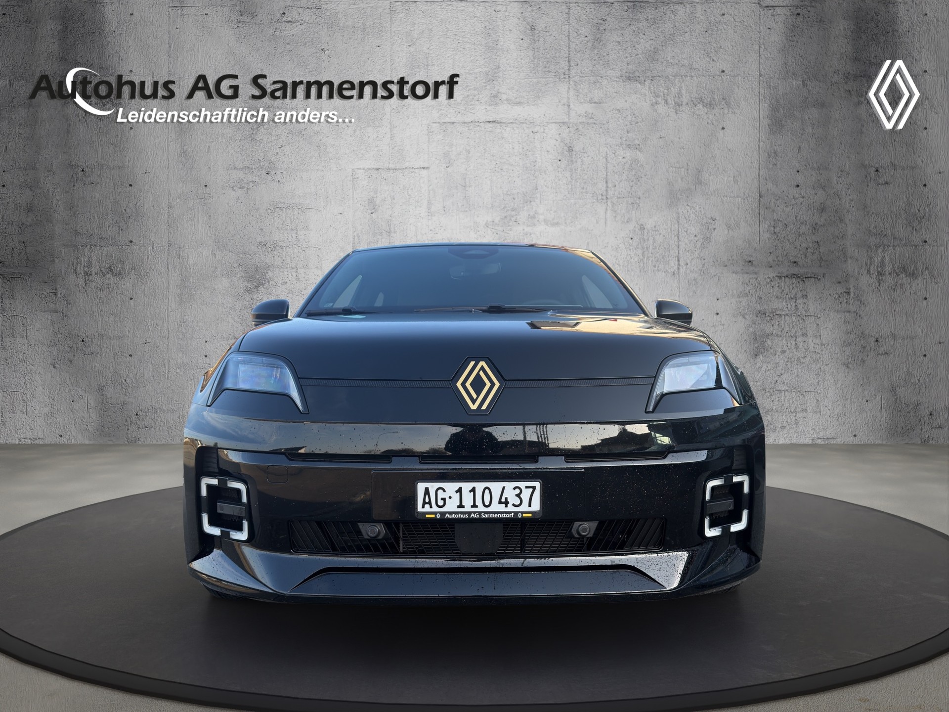RENAULT R5 E-Tech Comfort Range 52 kWh Iconic Five-image-1
