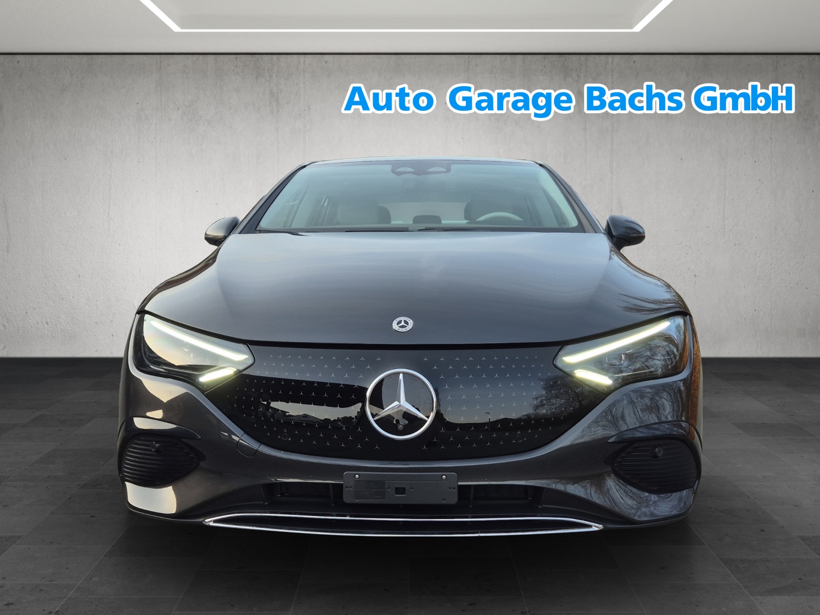 MERCEDES-BENZ EQE 300-image-6