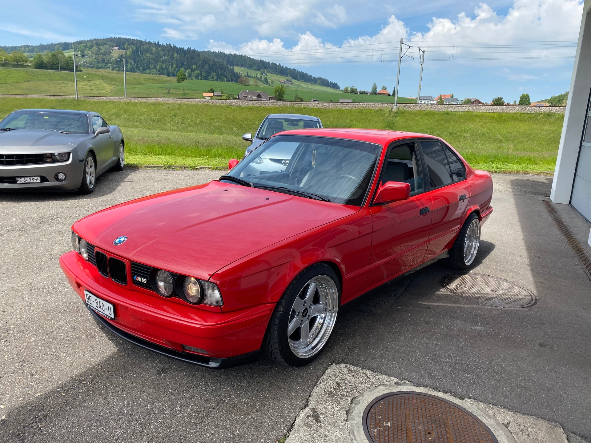 BMW M5-image-2
