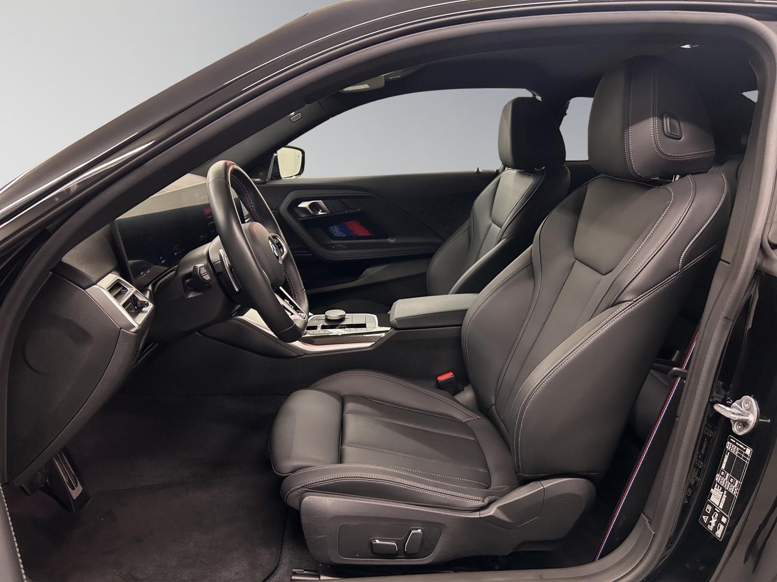 BMW M240i xDrive Coupé-image-10