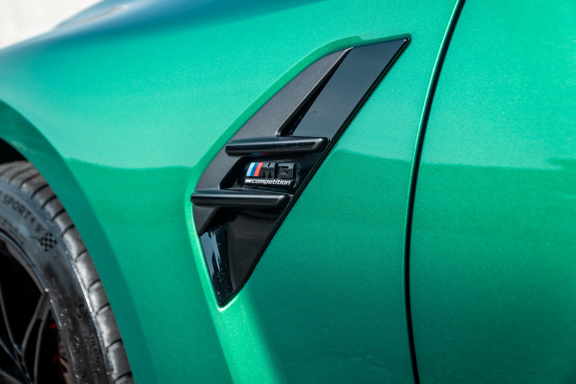 BMW M3 Touring xDrive Competition M-image-9