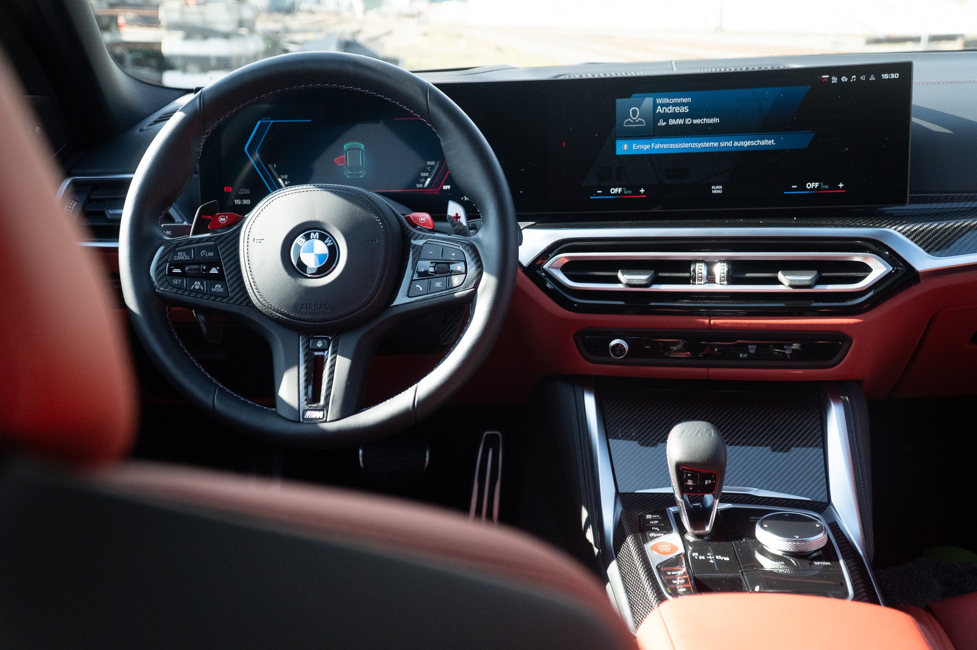BMW M3 Touring xDrive Competition M-image-16