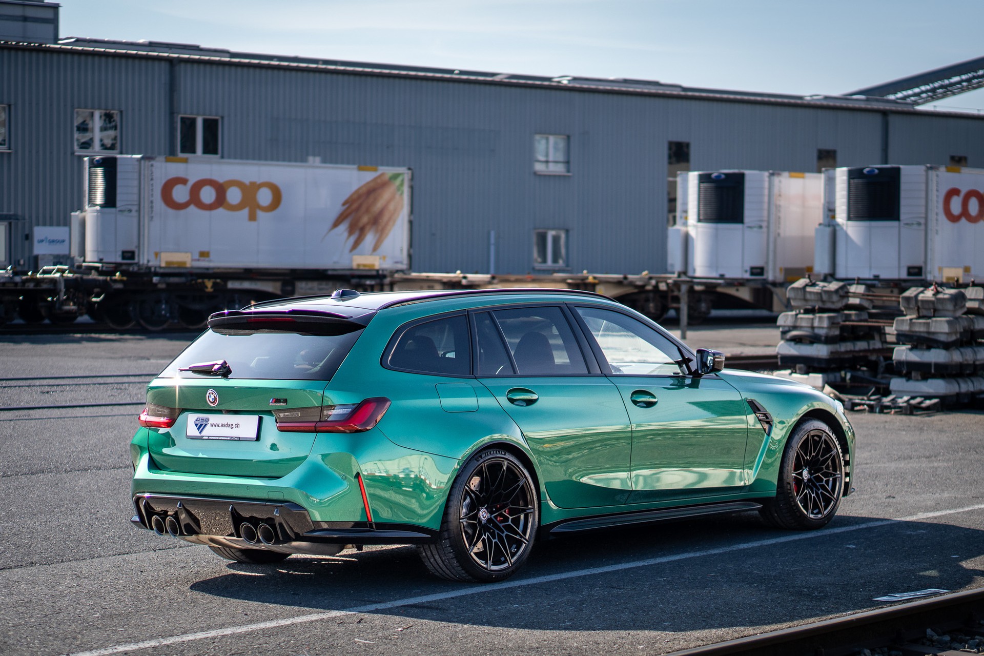 BMW M3 Touring xDrive Competition M-image-3