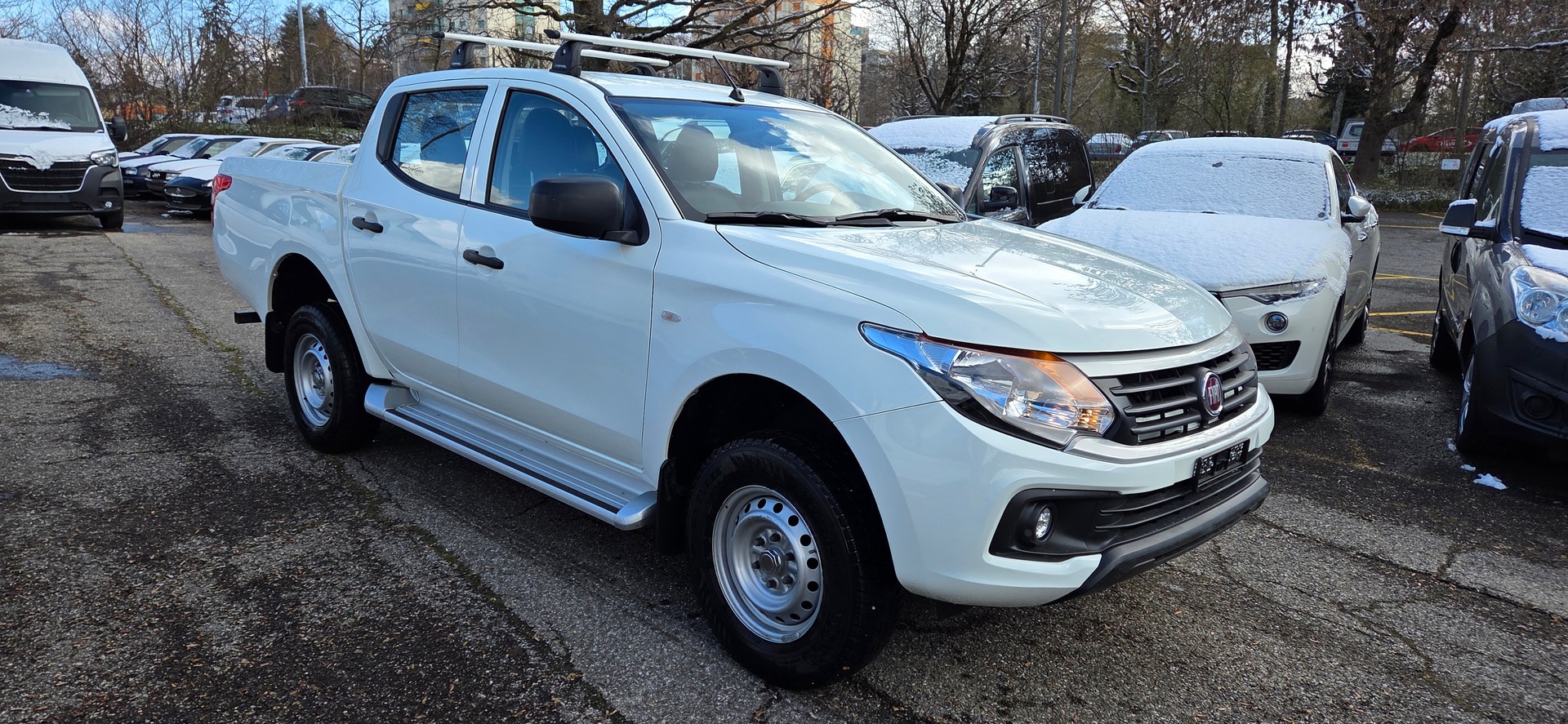FIAT Fullback SX 2.4 MJ DC Primo 4WD. by Mitsubishi L200-image-2