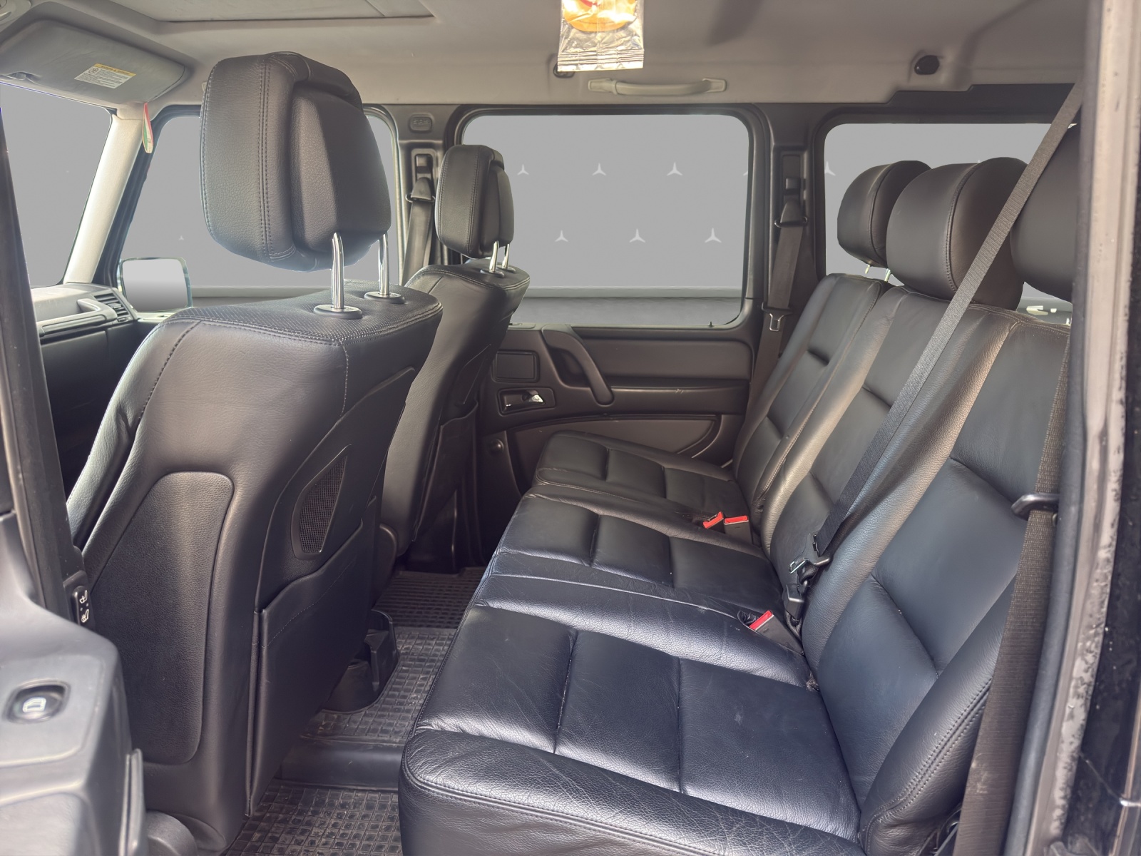 MERCEDES-BENZ G 350 BlueTEC / Soundsystem / Schiebedach / Rückfahrkamera / Standheizung-image-13