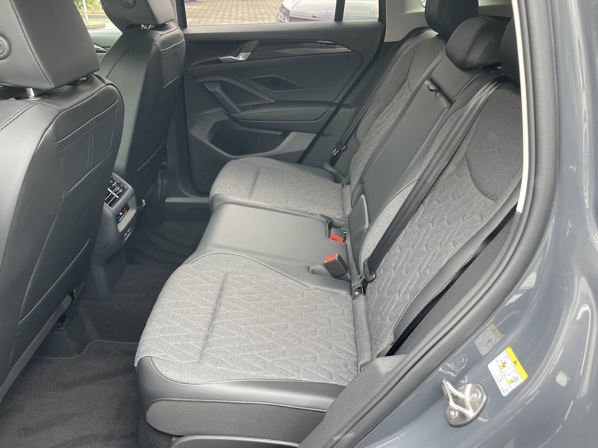 VW Tiguan 1.5 TSI UNITED Life DSG-image-9