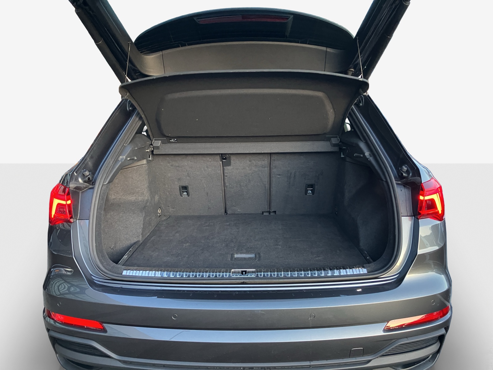 AUDI Q3 35 TDI S line Attraction quattro S-tronic-image-12