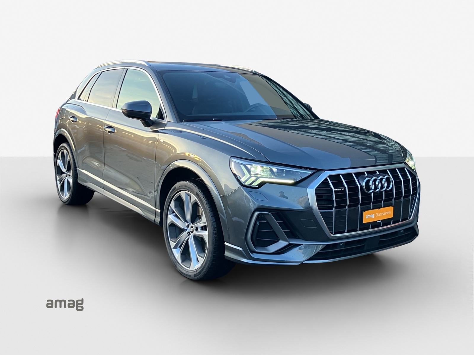 AUDI Q3 35 TDI S line Attraction quattro S-tronic-image-5