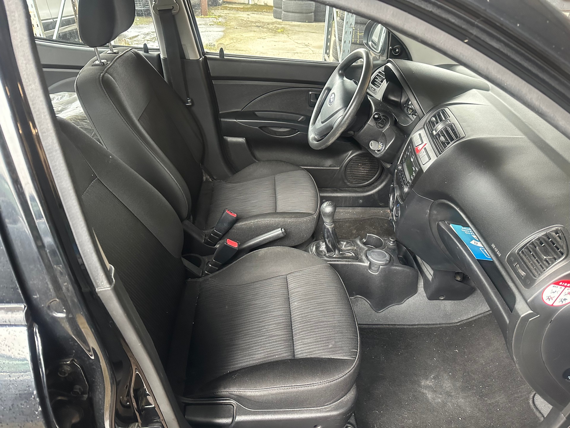 KIA Picanto 1.1 Classic-image-5