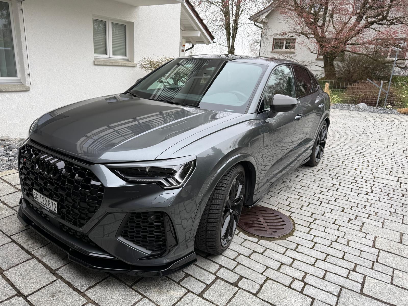 AUDI RS Q3 Sportback quattro S tronic-image-0