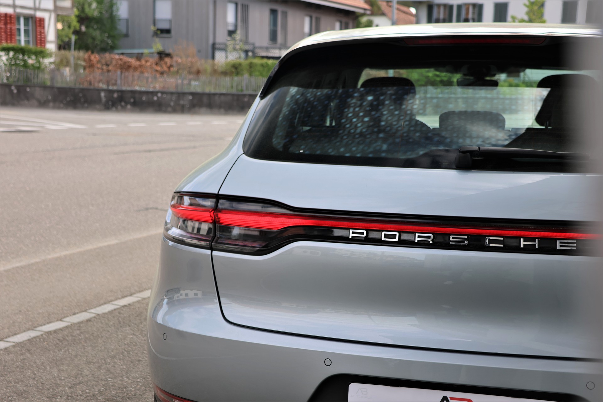 PORSCHE Macan PDK (CH)-image-5
