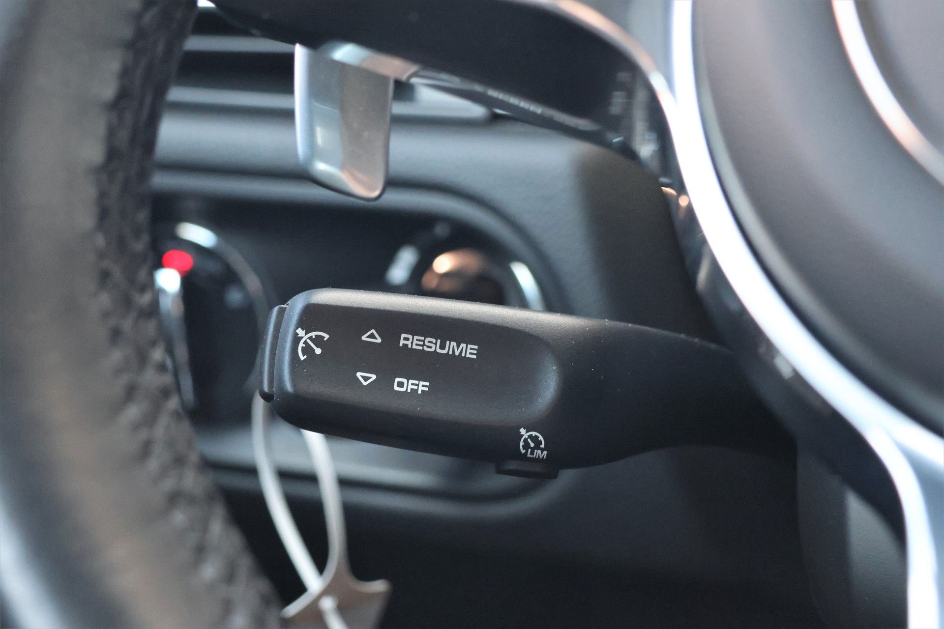 PORSCHE Macan PDK (CH)-image-15