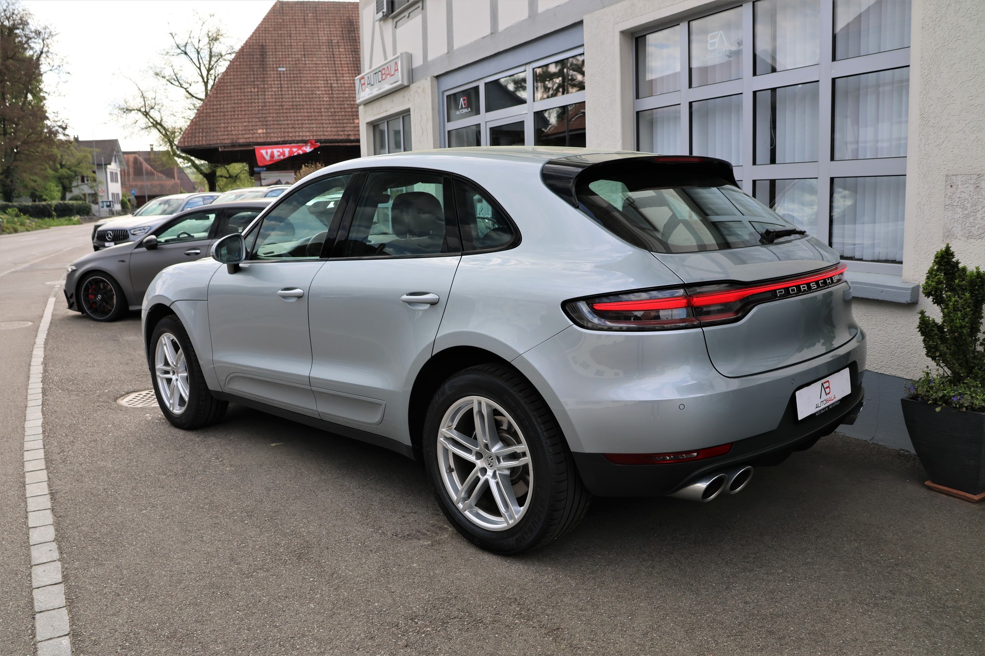 PORSCHE Macan PDK (CH)-image-6