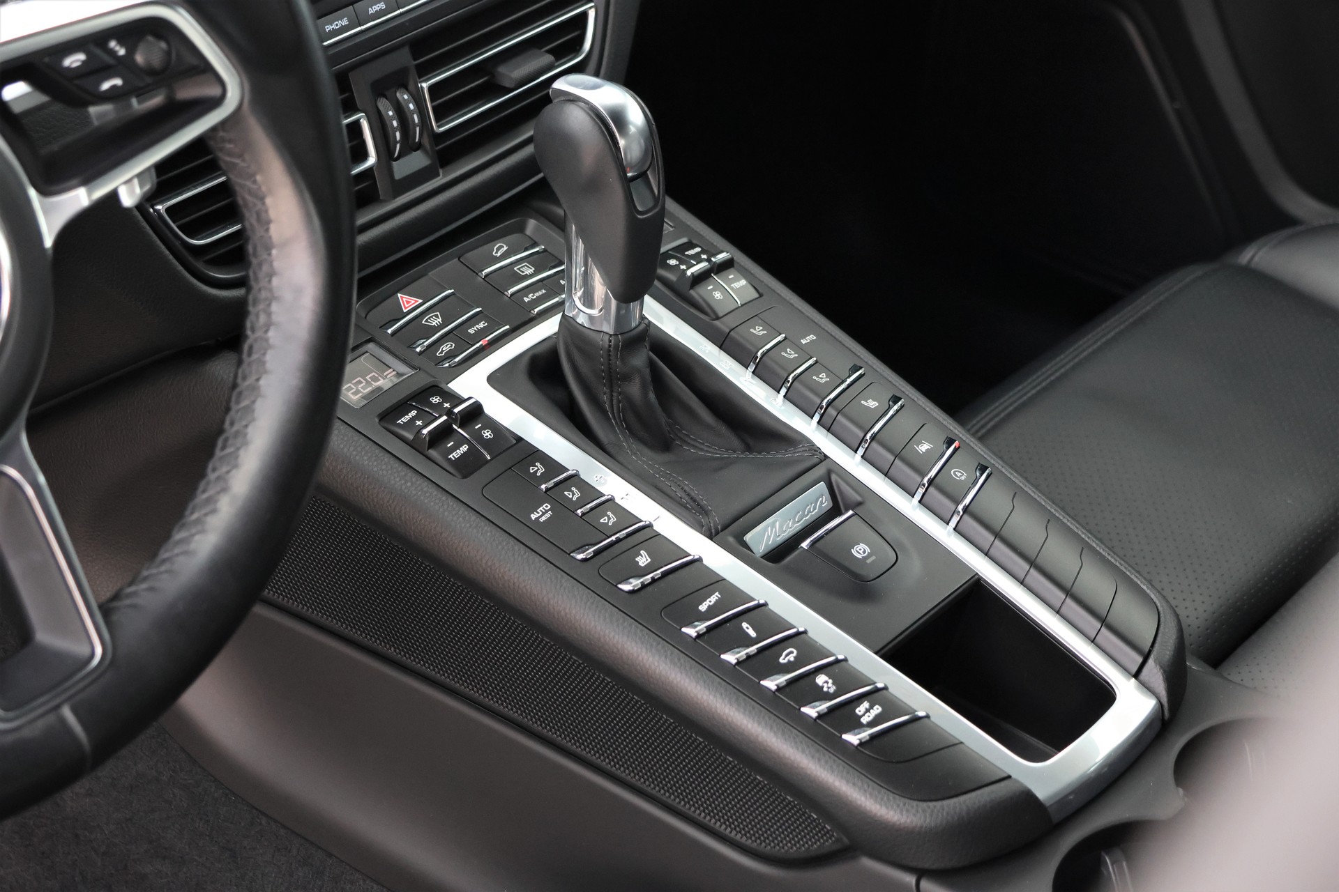 PORSCHE Macan PDK (CH)-image-10