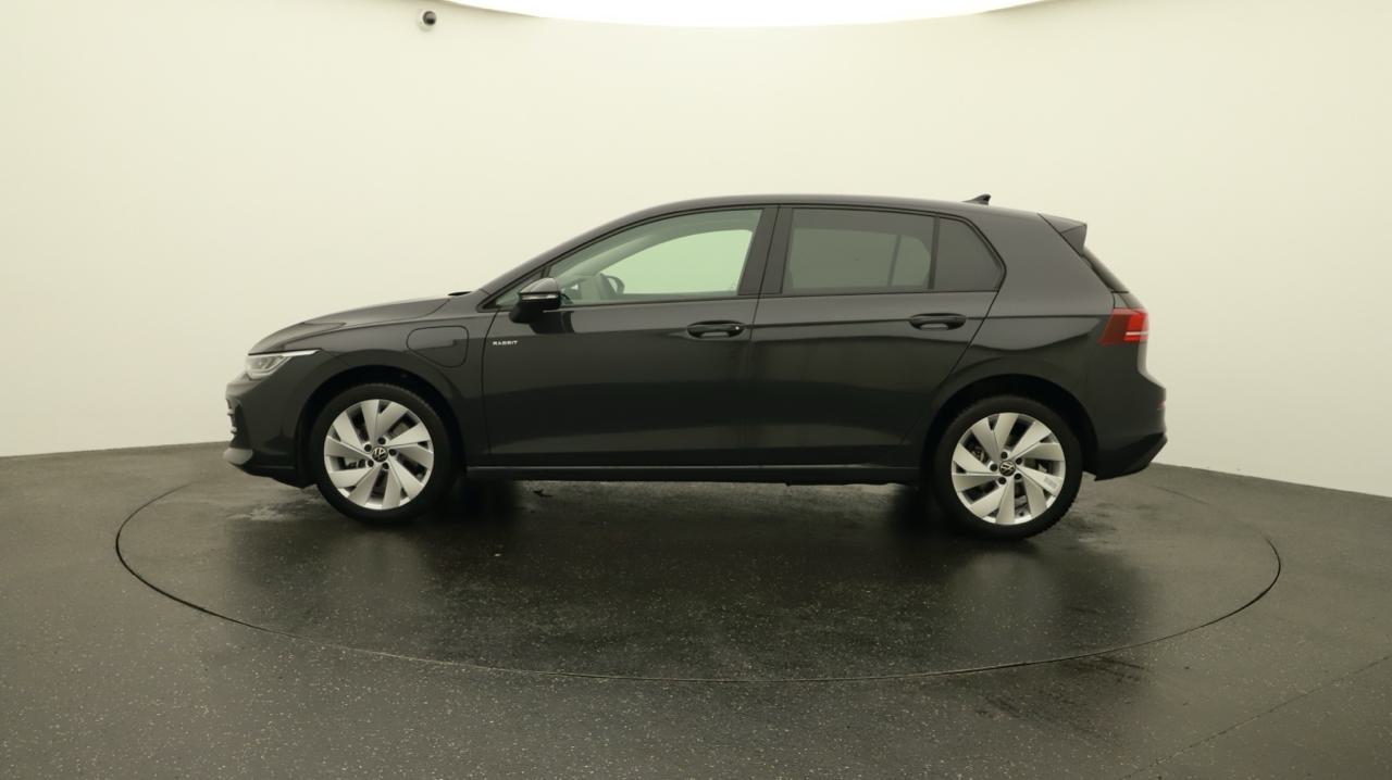 VW Golf VIII 1.5 TSI PHEV Limited-image-1