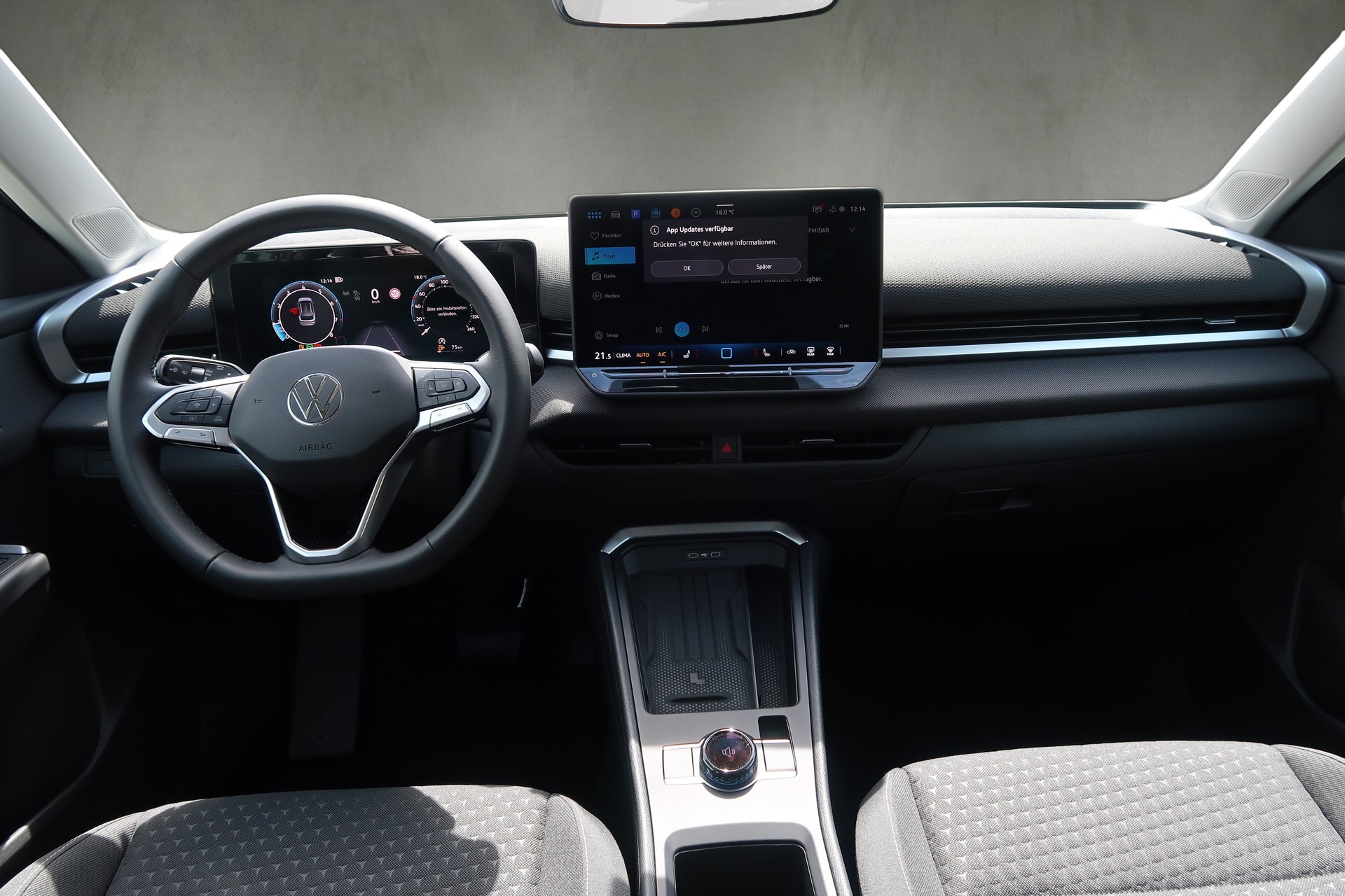 VW T-Roc 1.5 eTSI mHEV Life DSG-image-9