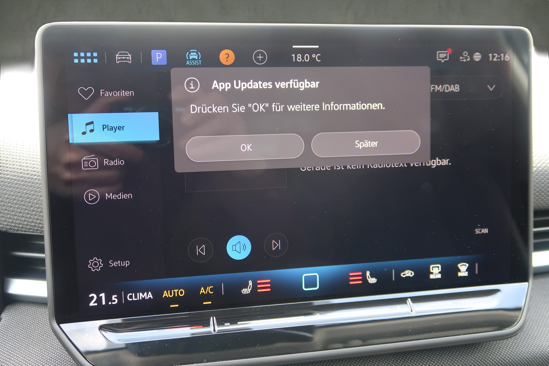 VW T-Roc 1.5 eTSI mHEV Life DSG-image-17