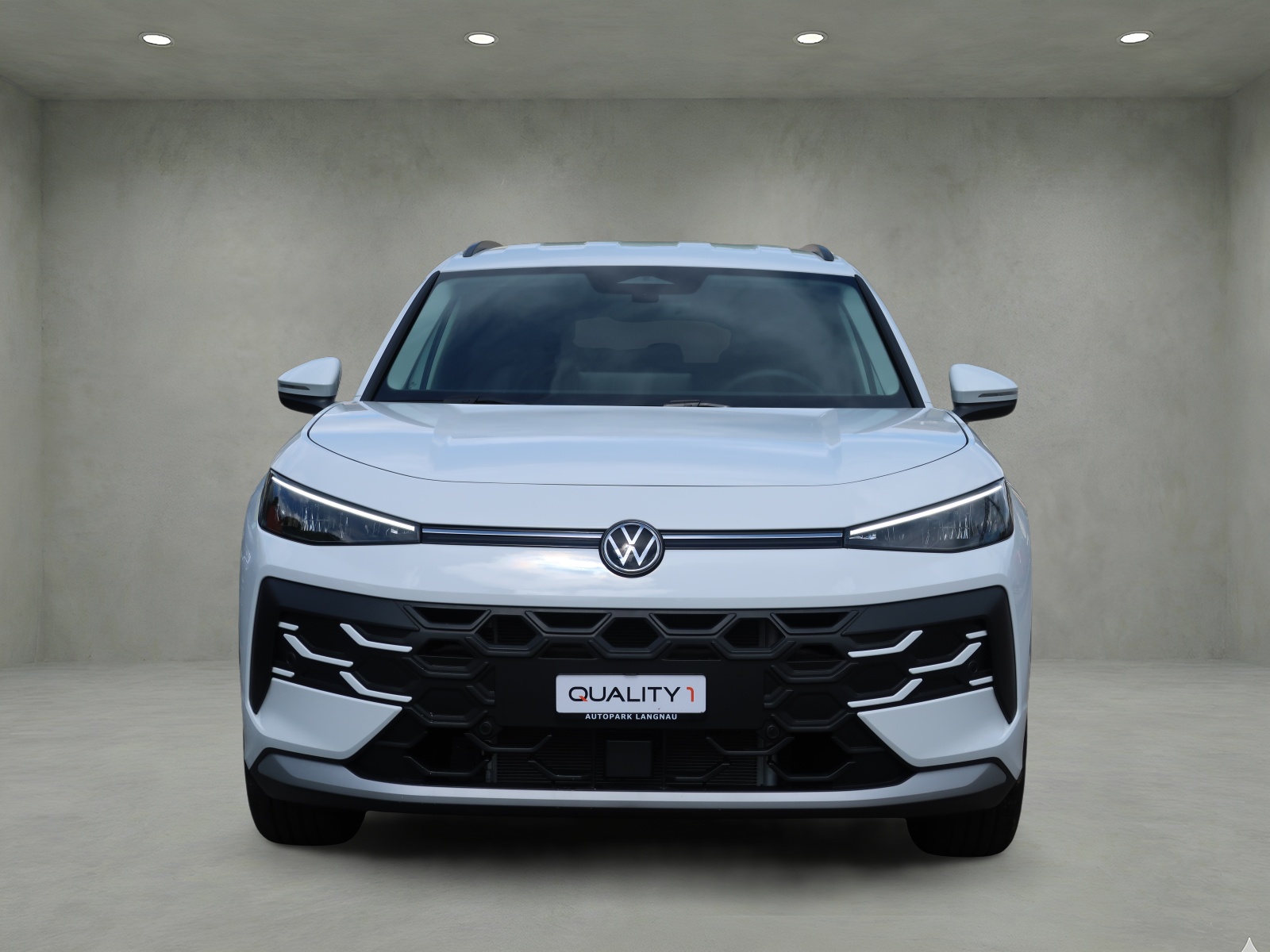 VW T-Roc 1.5 eTSI mHEV Life DSG-showroom-element-1