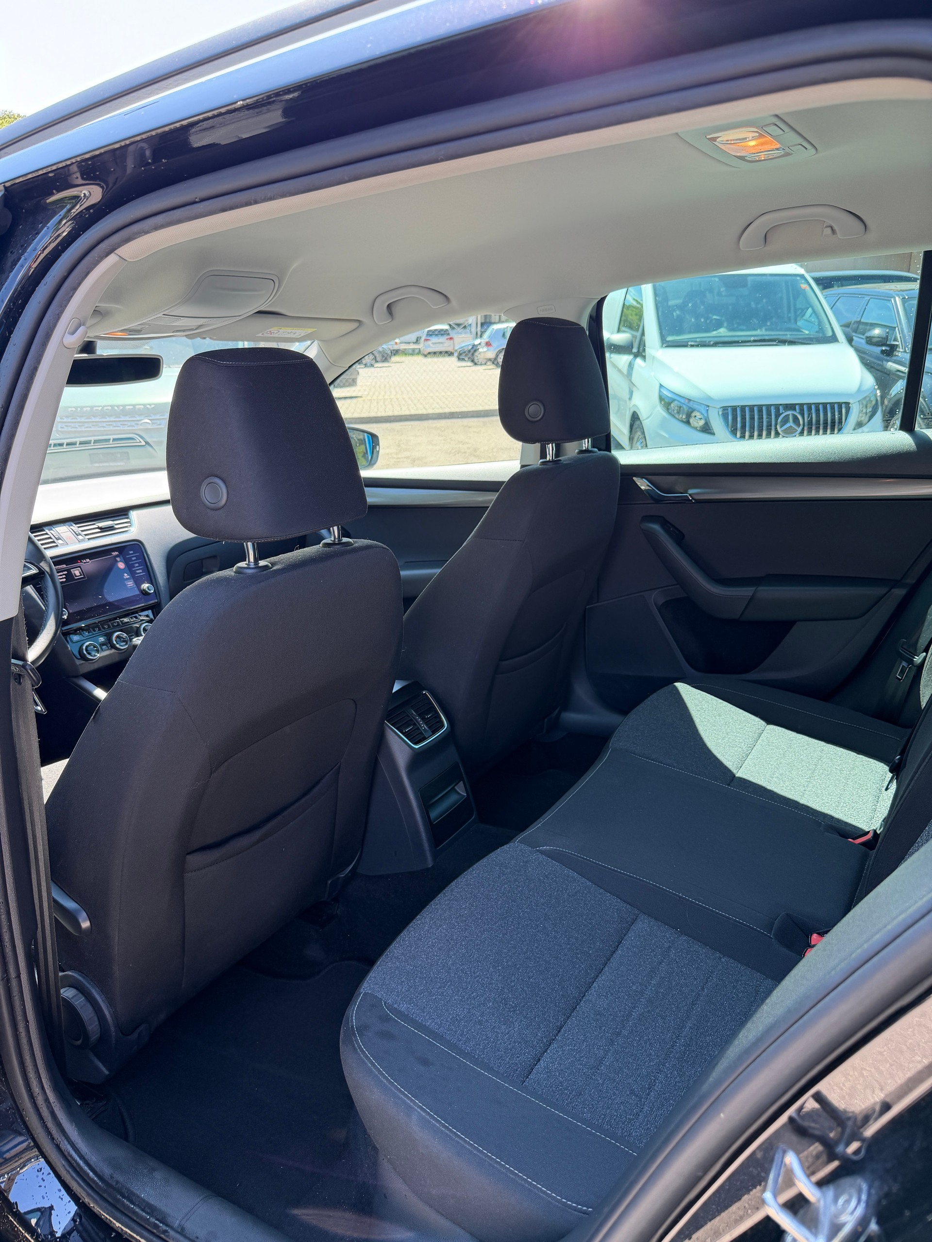 SKODA Octavia Combi 2.0 TSI Soleil 4x4 DSG-image-8