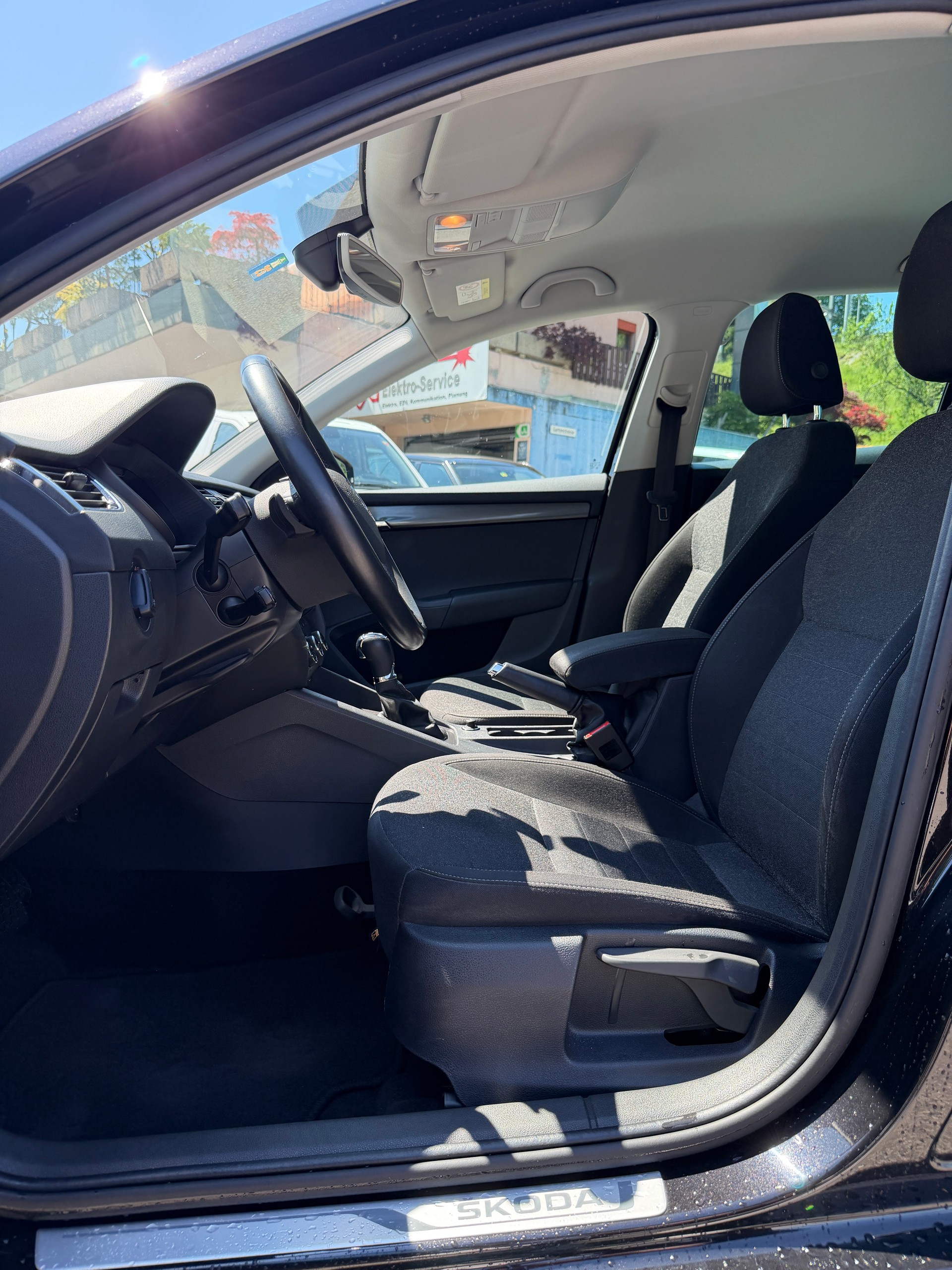SKODA Octavia Combi 2.0 TSI Soleil 4x4 DSG-image-7