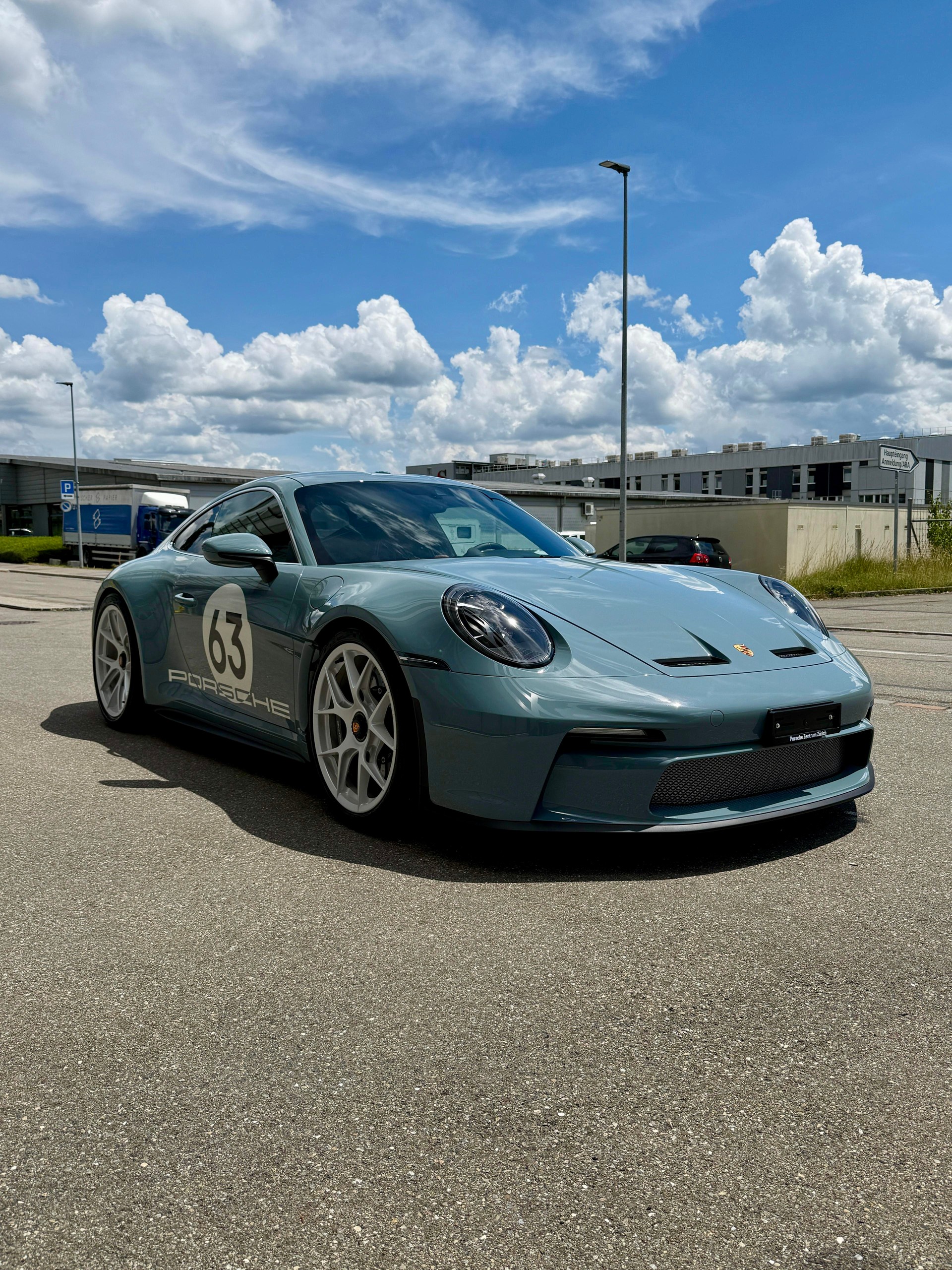 PORSCHE S/T-image-2