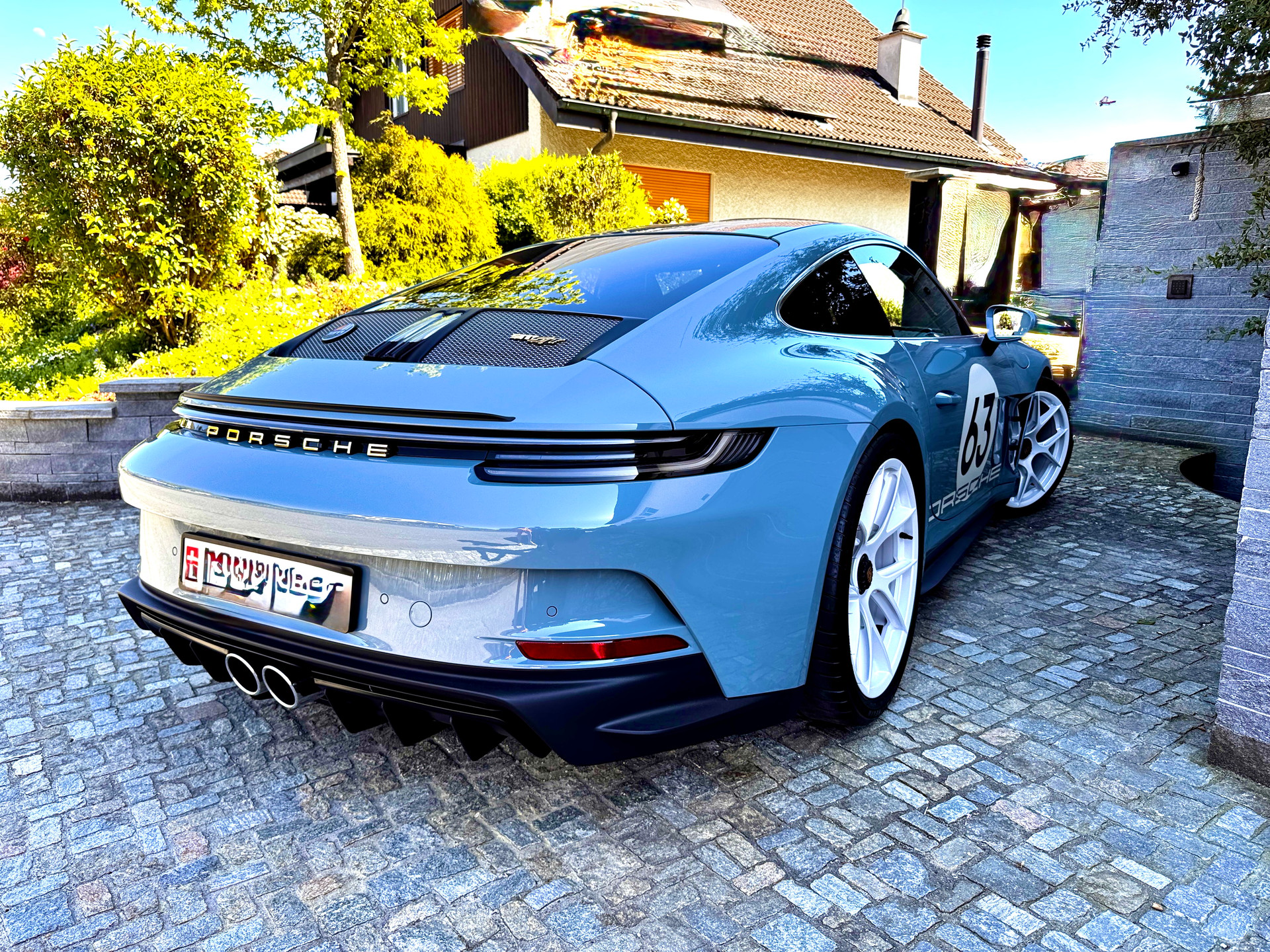 PORSCHE S/T-image-2