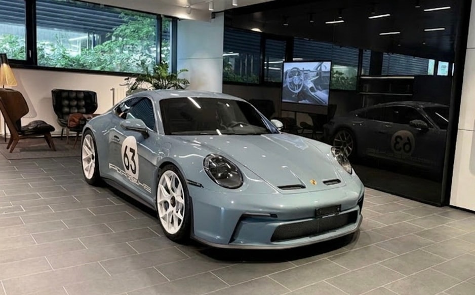 PORSCHE S/T-image-0