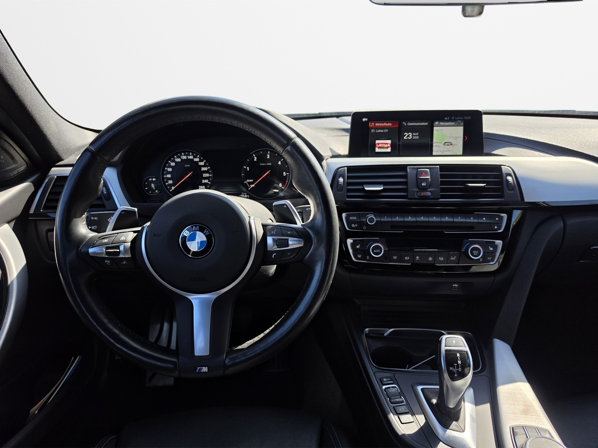 BMW 335d xDrive Touring Edition M Sport Steptronic-image-9