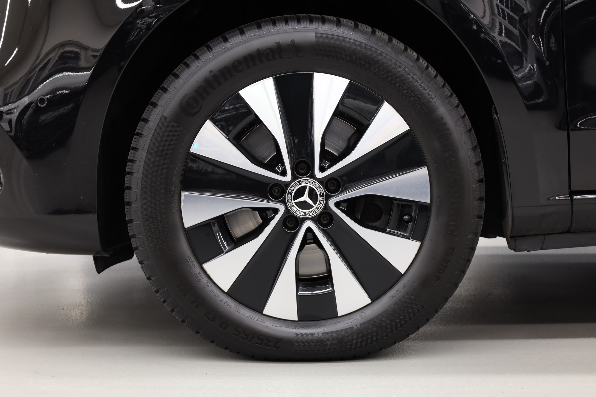 MERCEDES-BENZ V 250 d Avantgarde lang 4matic Van-image-14
