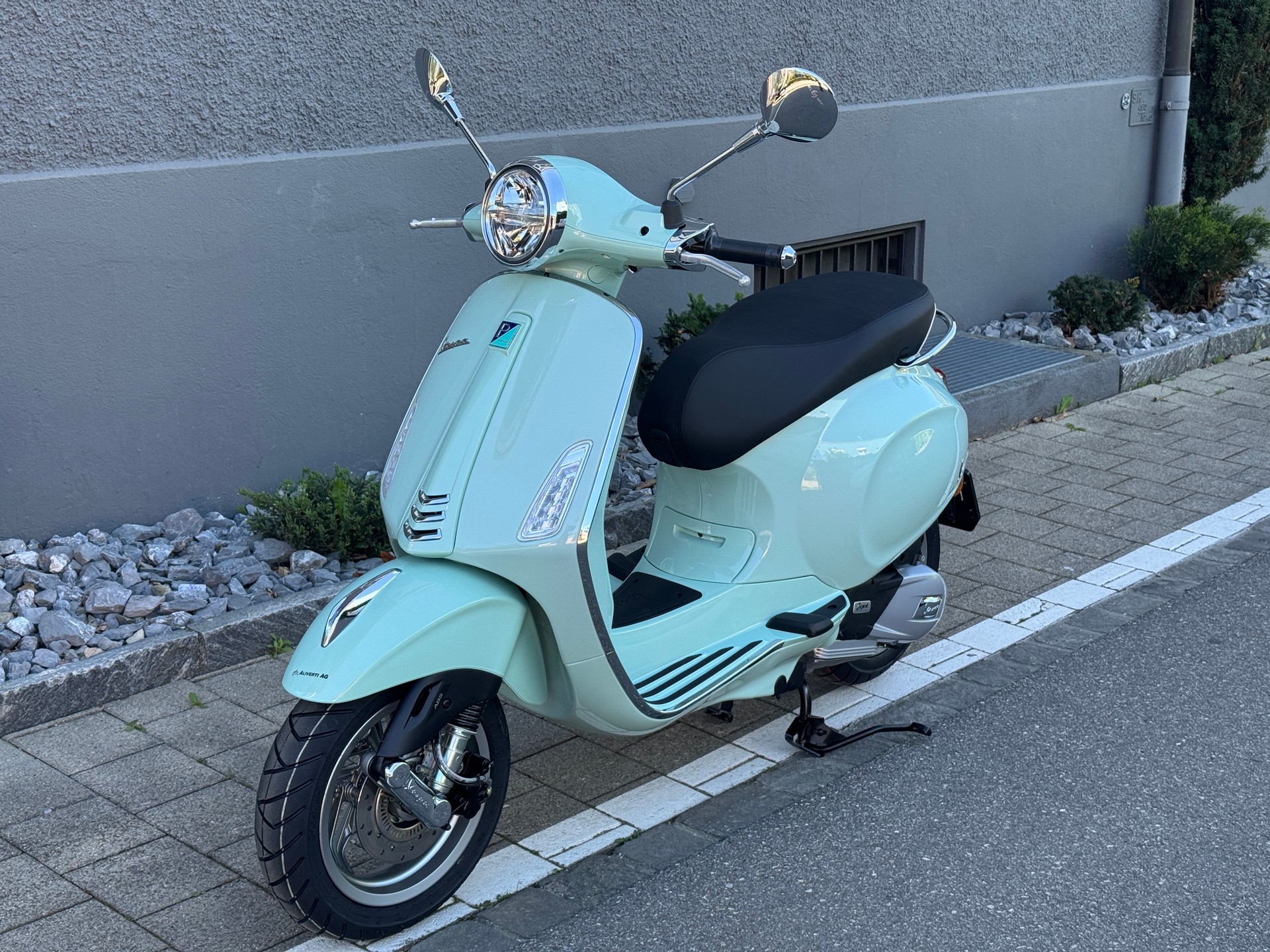 PIAGGIO Vespa 125 Primavera 2026 Keyless Go & LCD Display